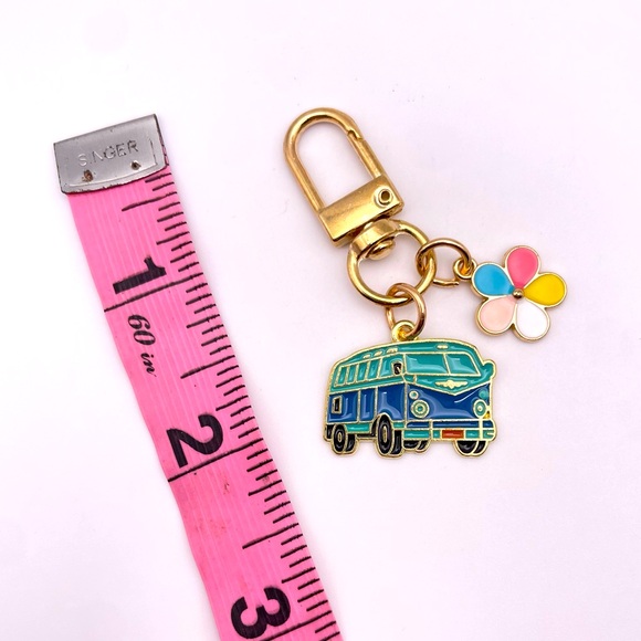 GROOVY VW BUS | Dainty Bag Charm | Keychain (Brand New!) ✨ - Picture 7 of 7